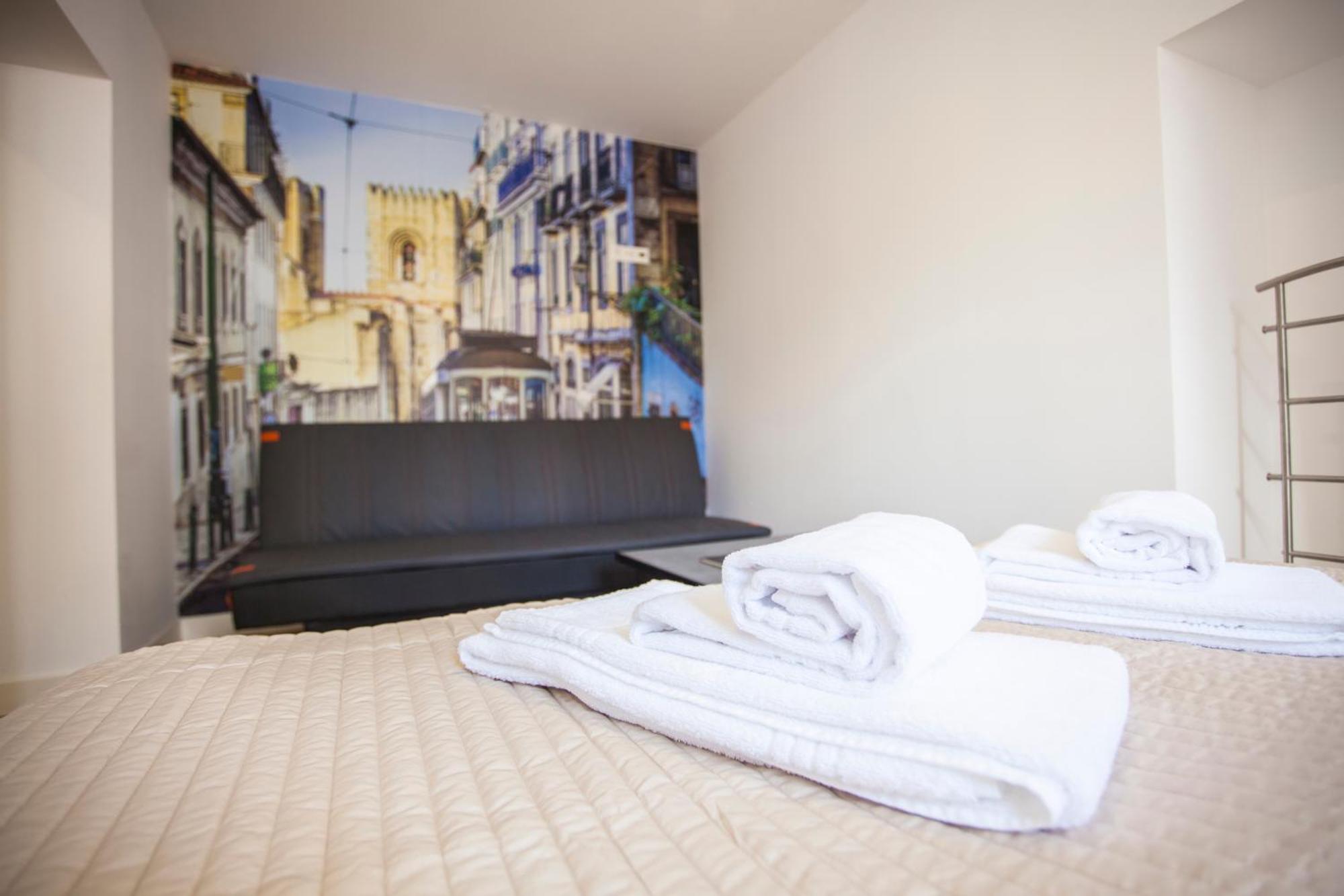 Amalia Apartments In Santos Lisbon Luaran gambar