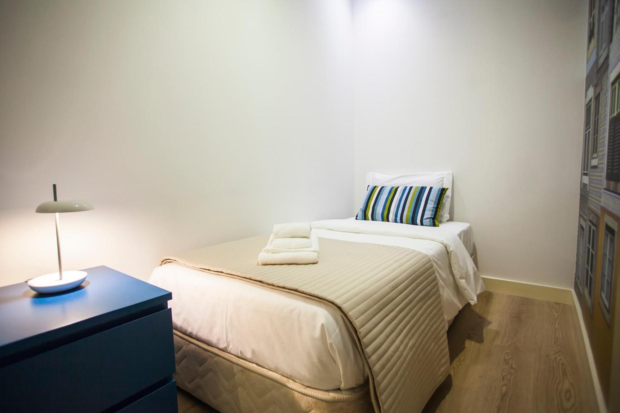 Amalia Apartments In Santos Lisbon Luaran gambar