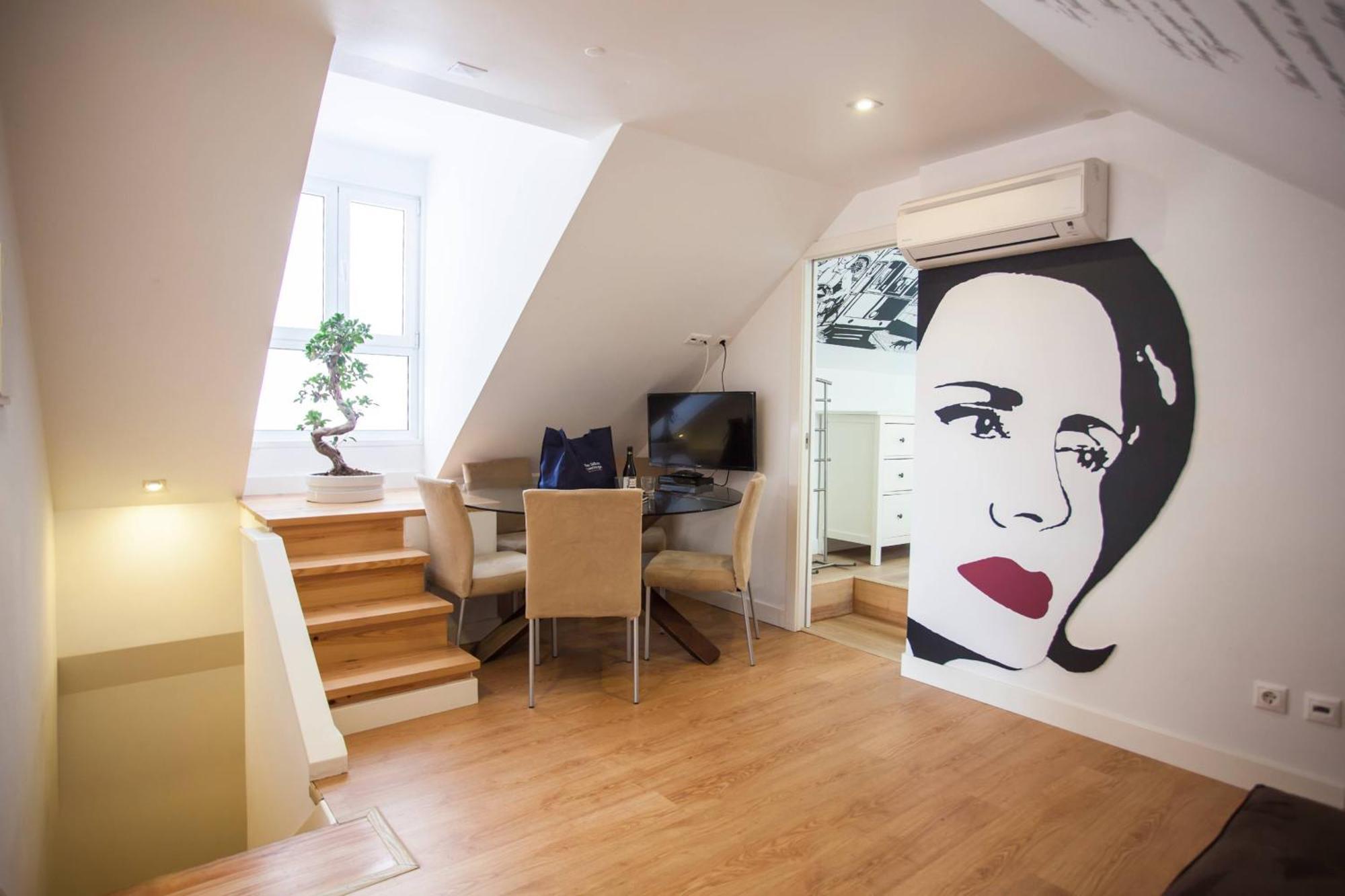 Amalia Apartments In Santos Lisbon Luaran gambar